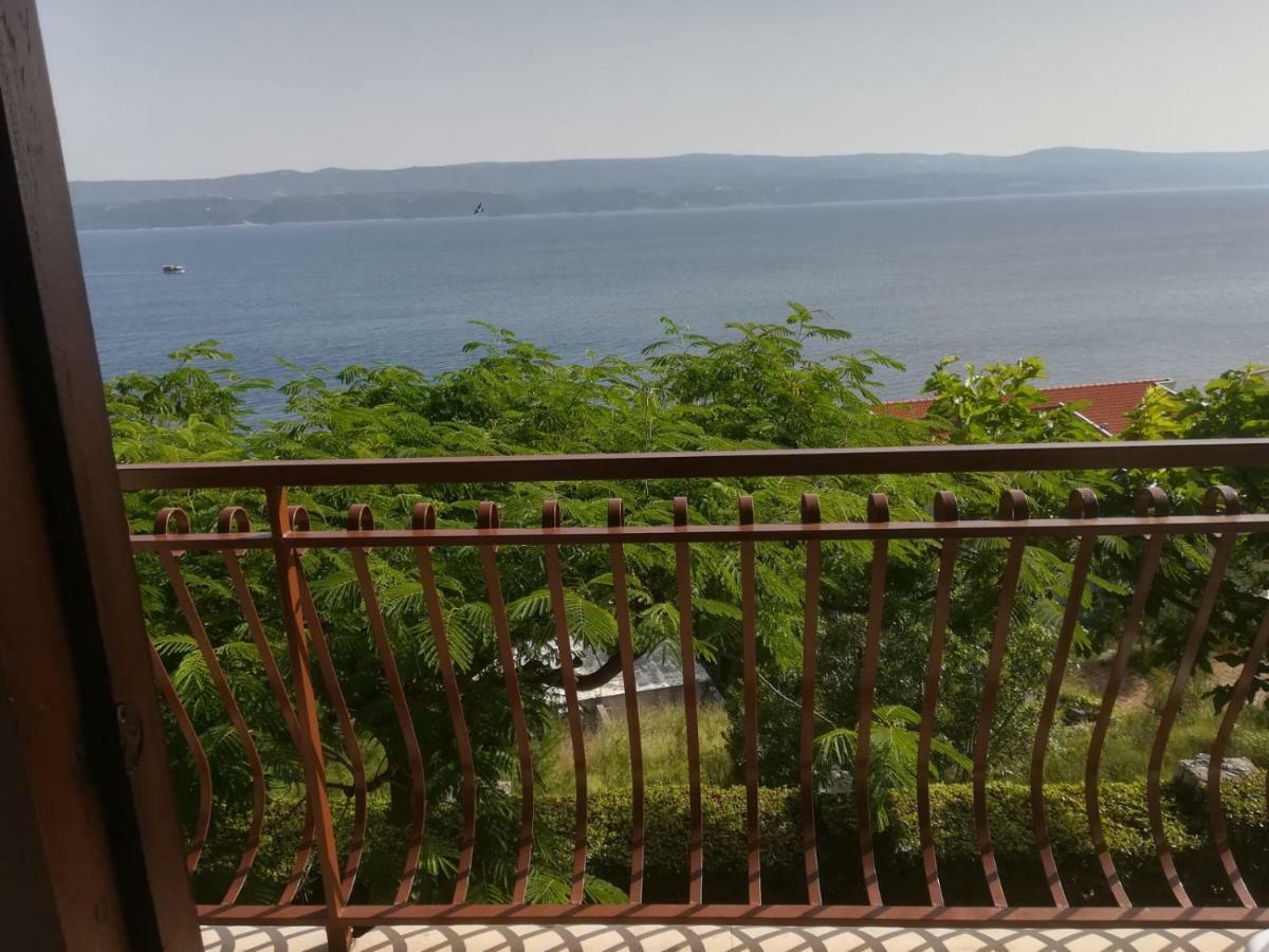 Apartmani Ujdur Омиш Экстерьер фото