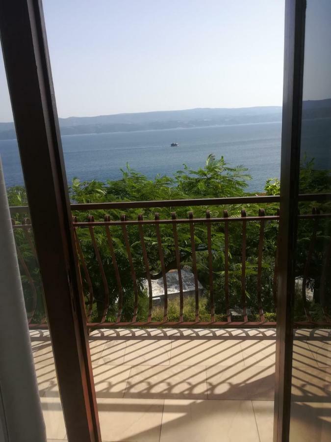 Apartmani Ujdur Омиш Экстерьер фото