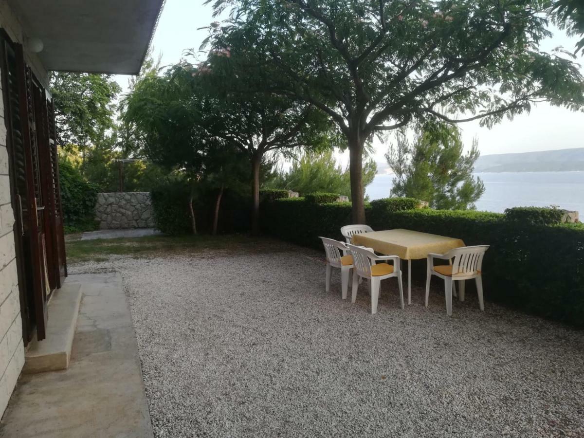 Apartmani Ujdur Омиш Экстерьер фото