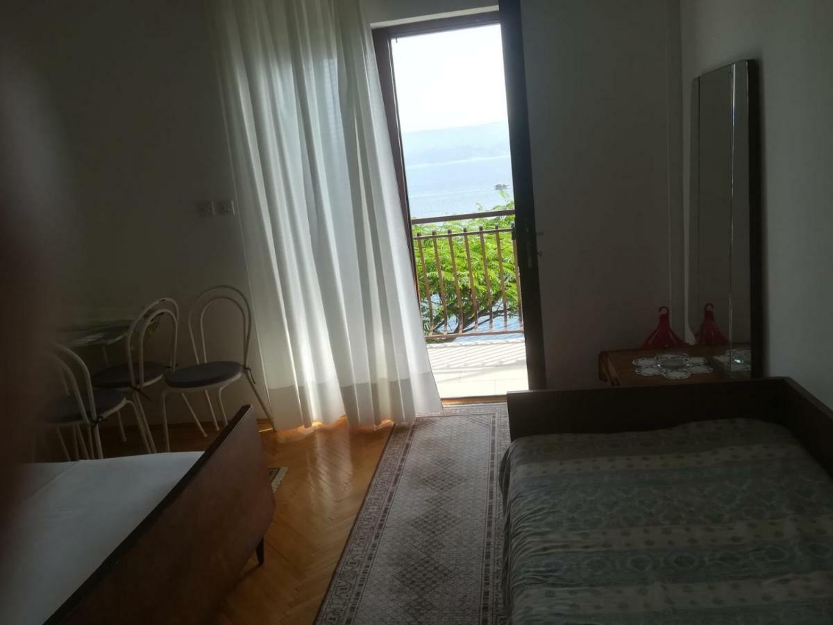Apartmani Ujdur Омиш Экстерьер фото
