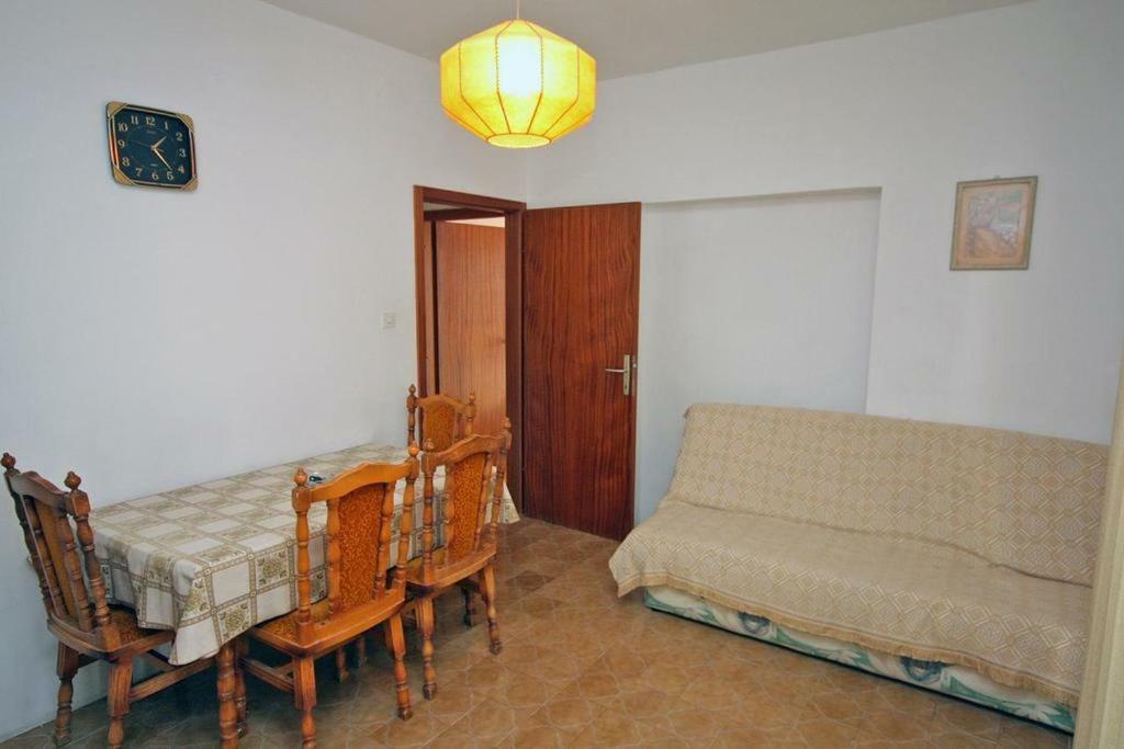 Apartmani Ujdur Омиш Экстерьер фото
