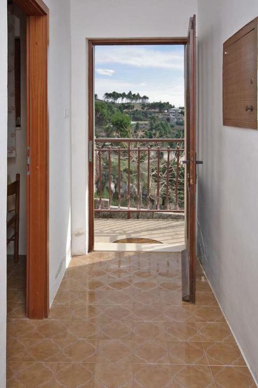Apartmani Ujdur Омиш Экстерьер фото
